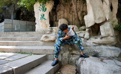 昆仑山矿泉水那么贵感觉不好喝,跟喝开水似的