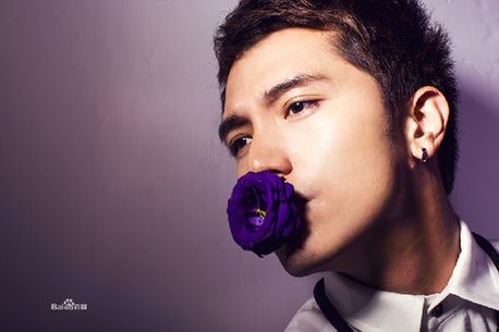 演者邱泽个人资料