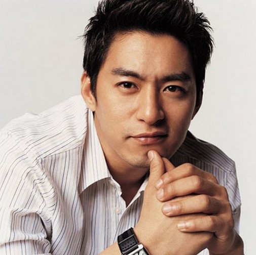 韩国男演员朱镇模演的 奇皇后>朱镇模个人资料 朱镇模演过的电影及