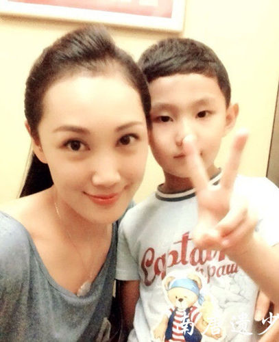 韩磊妻子是谁 韩磊老婆王燕个人资料及图片