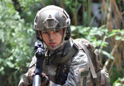 特种兵之火凤凰田果是谁演的,火凤凰田果扮演